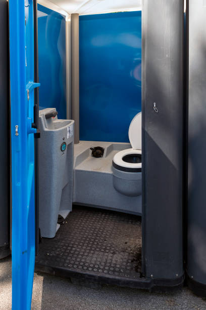 Best Wedding porta potty rental  in East Cleveland, OH