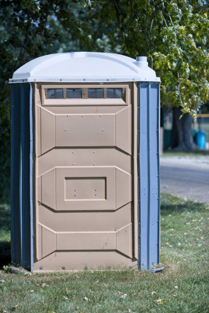 Best Portable bathroom rental  in East Cleveland, OH